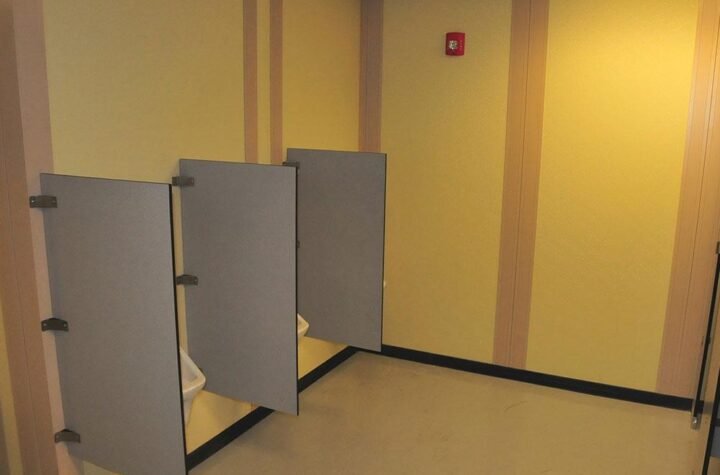Toilet cubicles