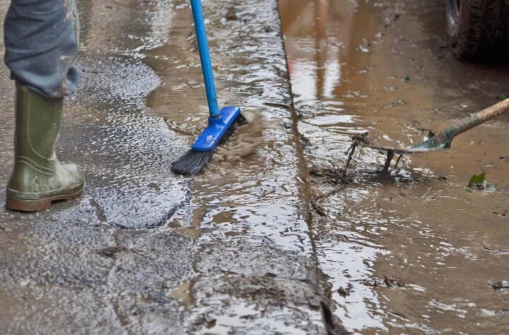 Sewage Water Cleanup